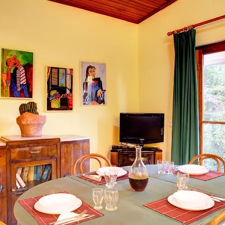 בית נופש Traditional House איפסוס