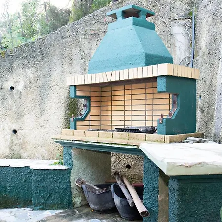 בית נופש Traditional House איפסוס